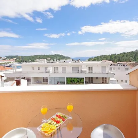 By The Sea - 19202 Apartamento