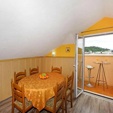 By The Sea - 19202 Apartamento Makarska